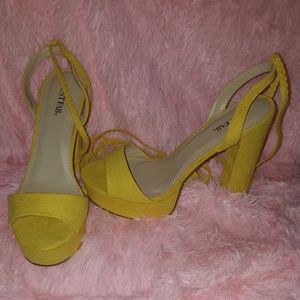NWOT yellow ankle strap heels